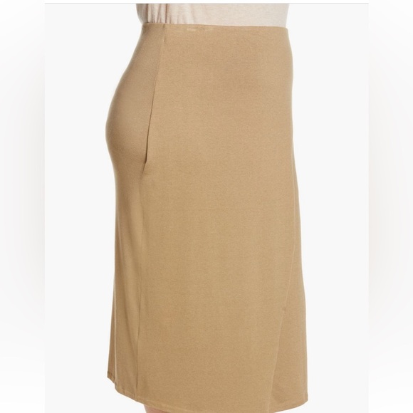 VINCE Elegant Tan Midi Skirt - Picture 4 of 11